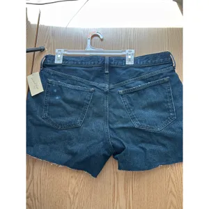Universal Threads New Womens 90's Baggy Jean Shorts 4” Inseam Mid Rise Size 14 thumbnail 4