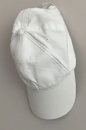 White cap thumbnail 1