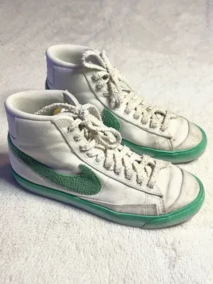 Nike Blazer Mid '77 Green Fade Chenille Swoosh Gum Sole High-Top Sneakers Size 9 thumbnail 3