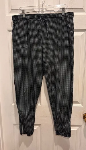Albion Fit Black White Dash Print Jetsetter Joggers Ankle Zip Pants Womens Large thumbnail 1