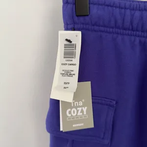 Aritzia TNA XS NEW Cozy‎ Fleece Cargo Shorts Electric Purple Comfy Lounge thumbnail 3