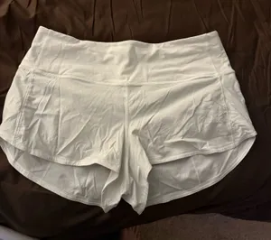 Lululemon High-Rise Speed Up 2.5" Shorts thumbnail 1