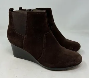 Clarks Crystal Quartz Brown Suede Wedge Ankle Boots Side Zip Womens 9M thumbnail 1