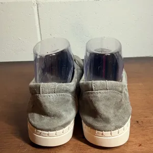 Bella Vita Women Gray Perforated Suede Slip‎ On Sneakers Comfort Casual Size 8.5 thumbnail 5