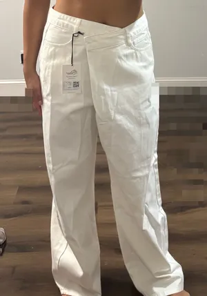 Glassons low rise denim  thumbnail 1