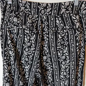 Abercrombie & Fitch Black Floral Print Wide Leg Boho Casual Pants Size‎ 2 thumbnail 3