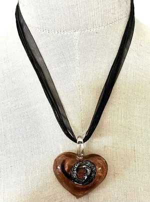 Gold tone black glass heart pendant necklace thumbnail 1