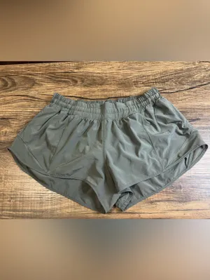 Lululemon Hotty Hot Short II 2.5” Grey Sage Size 10 Lined Running Shorts thumbnail 2