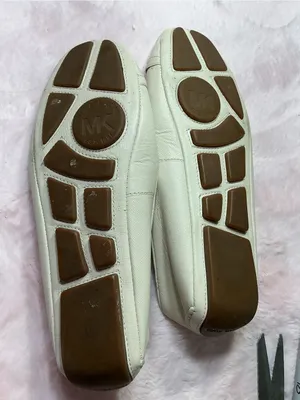 Michael Kors Ivory Leather Ballet Flats with Silver MK Accent b79 thumbnail 4