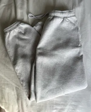 Aritzia Sweatpants TNA thumbnail 1