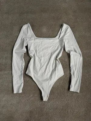 Aritzia Contour White Long Sleeve Bodysuit – Size Small  thumbnail 2