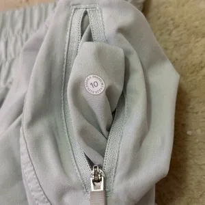 Lululemon Athletica mint green tracker shorts women’s size 10 thumbnail 5