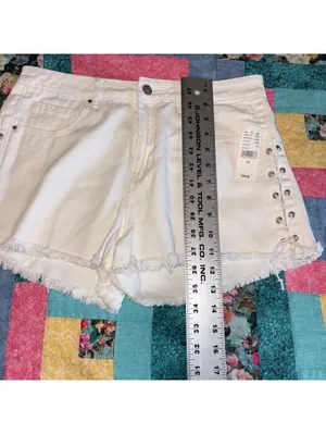 PacSun NWT $47 Woman’s 29 High Rise white lace-up side denim shorts thumbnail 7