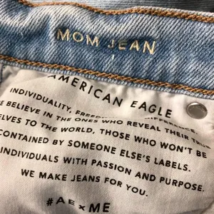 American Eagle Womens Mom Jeans High Waist Light 4 thumbnail 4