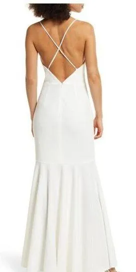 ELLIATT Collins Mermaid Gown in Ivory Size Small thumbnail 2
