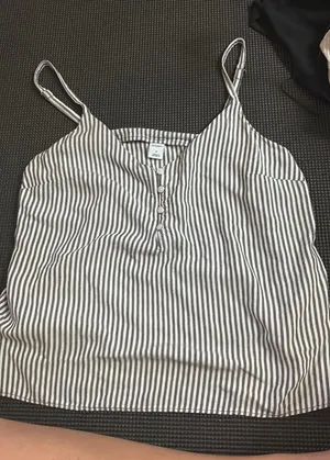 Old Navy Tank Top thumbnail 1
