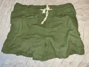 Old Navy Linen Shorts thumbnail 1