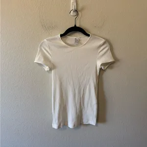 & Other Stories Ribbed White Tee Size 2 Bridal Basic Casual Spring Summer Layer thumbnail 2