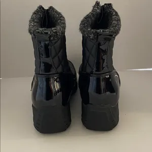 Meghan LA Khombu Black Quilted winter boots size 8m thumbnail 4
