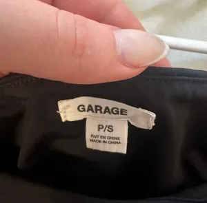 Garage Black Cropped Fitted Tank thumbnail 3