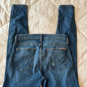 Hudson Nico Midrise Super Skinny in Rumo thumbnail 1