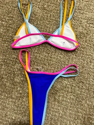 Color block  bikini thumbnail 3