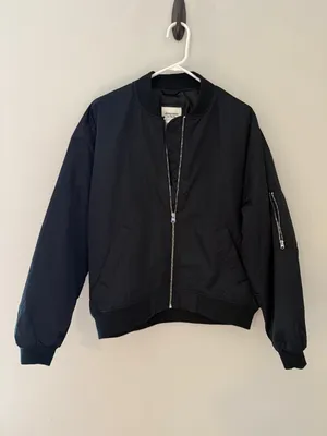 Abercrombie Black Insulated Bomber Jacket Women’s M Water Resistant thumbnail 3