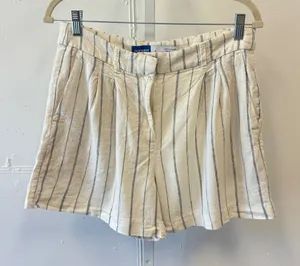 Old Navy Taylor Extra High-Rise Striped Linen Blend Shorts Cream Navy Small thumbnail 1