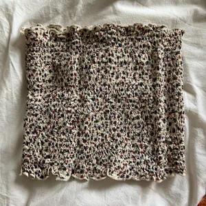 Brandy Melville Tube Top thumbnail 2