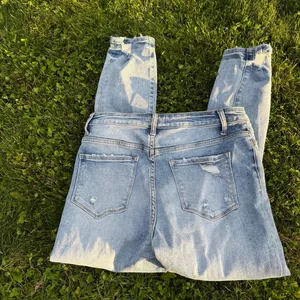 VERVET™ High Rise Ripped Straight Jean thumbnail 4