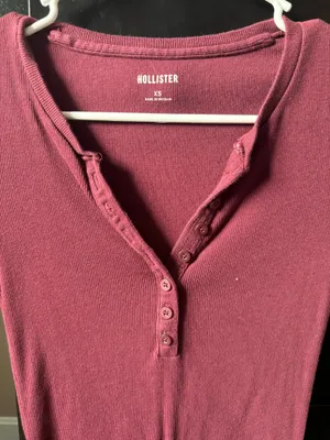 Hollister Top thumbnail 3