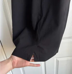Calvin Klein Black And White Sleeveless Dress Women’s Size 8 thumbnail 4