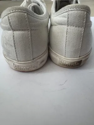 Simple Women's White Canvas Lace-Up Sneakers thumbnail 4