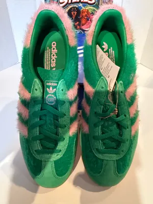 Women’s Adidas Gazelle Indoor Fuzzies, size 9W thumbnail 3