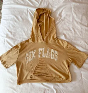 Popular Sports Six Flags Distressed Hooded Tee Size Small thumbnail 1