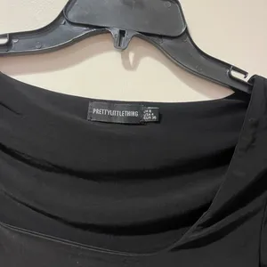 PrettyLittleThing Elegant Black Long Sleeve Crop Top thumbnail 3