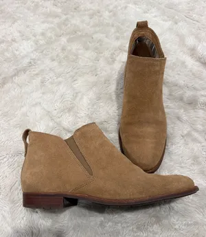 L.L. Bean Women's Suede Chelsea Ankle Boots - Light tan Size 10 thumbnail 1