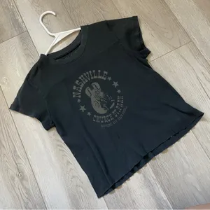 Brandy Melville Tshirt nashville graphic womens Black (one size) casual basic thumbnail 1