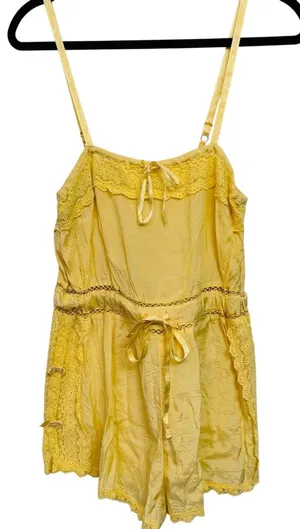 210 | Out‎ From Under Urban Outfitters Womens M Lace Trim Boho Romper Yellow thumbnail 1