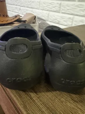 Crocs Kadee Slip On Flats Women’s Size 7 Black Water Resistant thumbnail 3