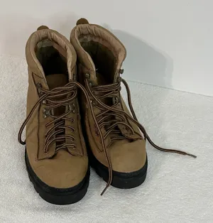 Women’s Bass Hiking Boots – Size 7.5 see pictures for wear thumbnail 1