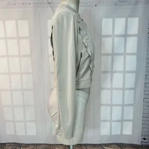 🔥🔥 5/$25 sale 🔥🔥 BCBGMAXAZRIA Kevin double zip jacket in vintage light stone thumbnail 7