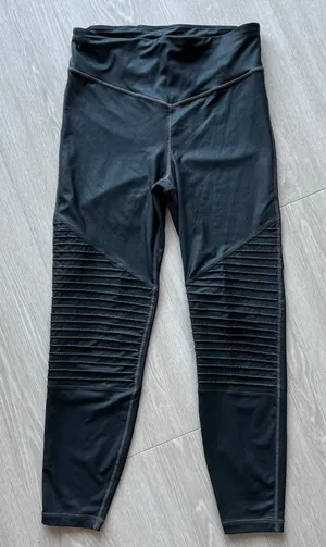 GAP Fit Moto Leggings Womens Medium 7/8 High Rise Black thumbnail 1