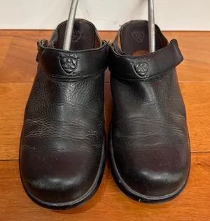 Ariat Women's Black Leather Clog Shoes‎  Size 8.5B thumbnail 1