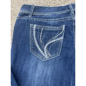 Ariya Women's Dark Wash‎ Distressed Emroidered Straight Leg SZ 9/10 Western thumbnail 5