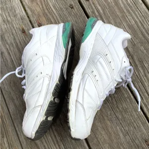 Women’s sneakers in wide width 👟👟 thumbnail 6