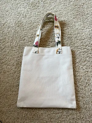 Floral Embroidered Tote White thumbnail 3