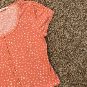 Hippie Rose peach floral crop top thumbnail 3