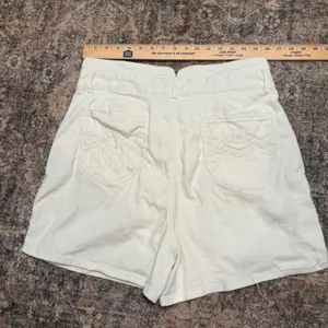 Faherty Rikki Organic Cotton High Waisted Shorts Cream White XL thumbnail 7