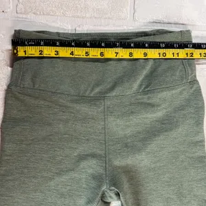 Outdoor Voices Bike Shorts Women Small Green CloudKnit Compression Zip Pocket 7" thumbnail 10